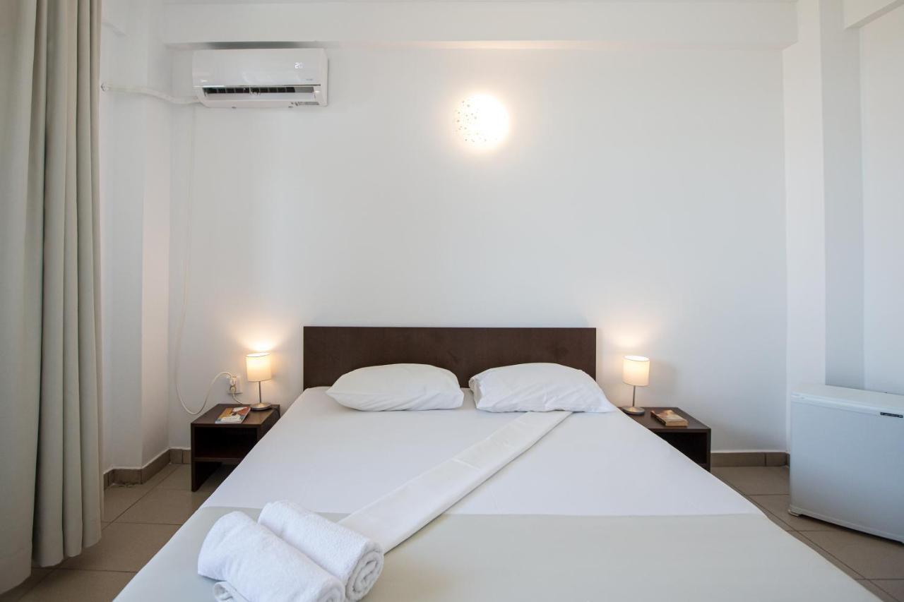 Casa Eden Hotel Костинещи Екстериор снимка