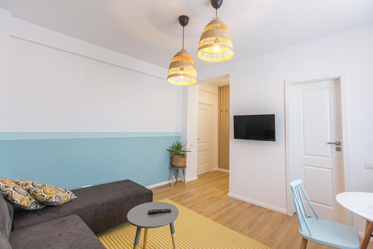 Casa Eden Hotel Костинещи Екстериор снимка