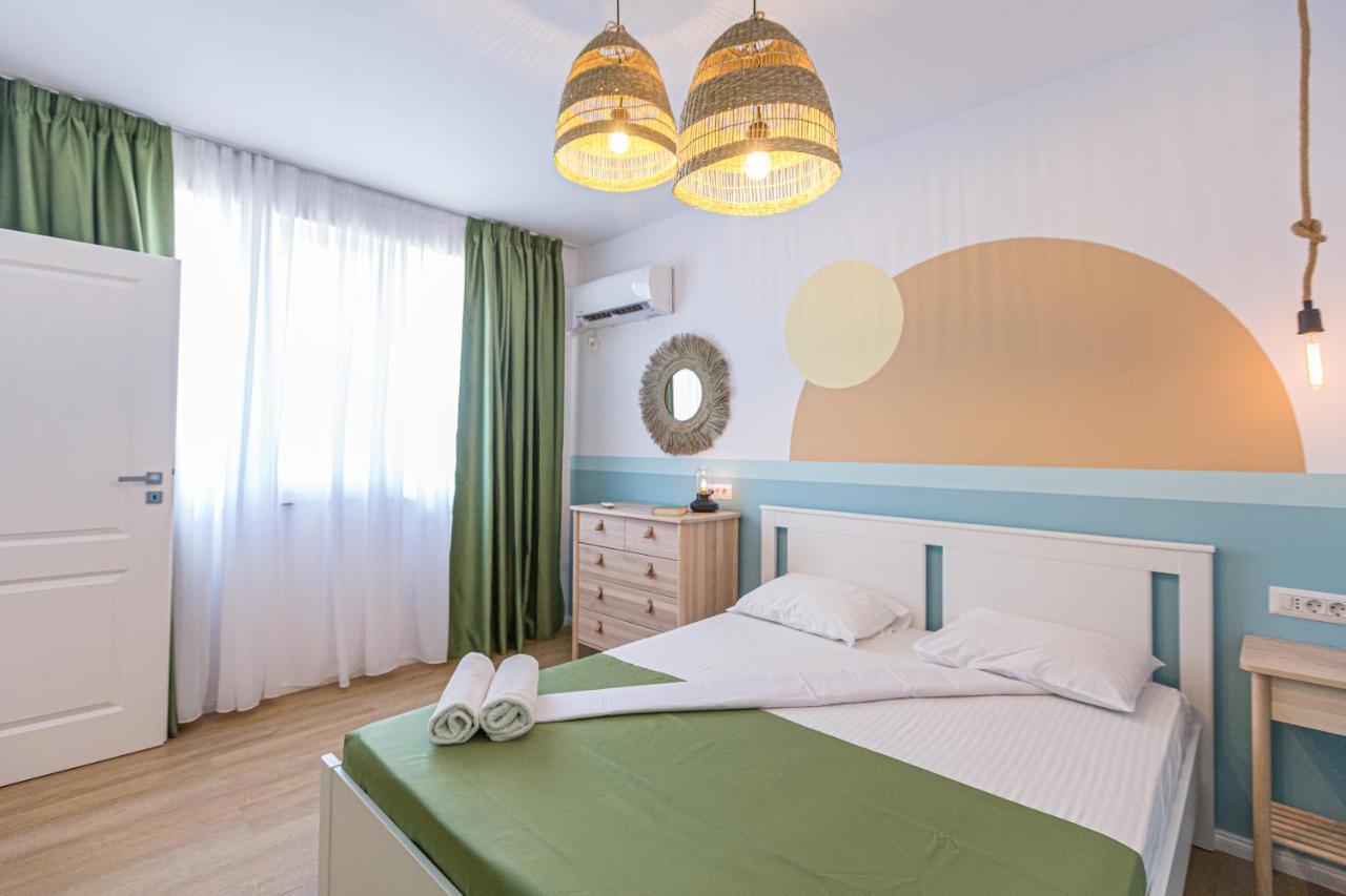 Casa Eden Hotel Костинещи Екстериор снимка