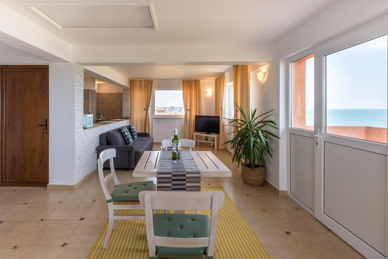 Casa Eden Hotel Костинещи Екстериор снимка