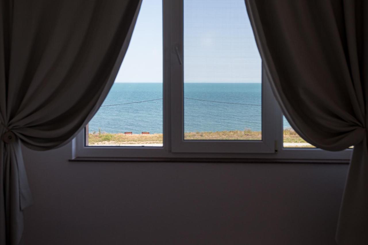 Casa Eden Hotel Костинещи Екстериор снимка